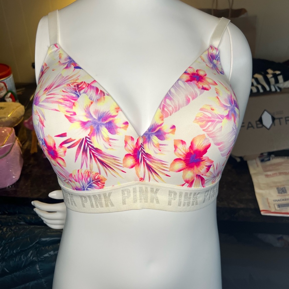 Victorias Secret PINK wireless bra 36dd